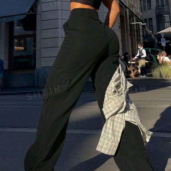 NEW Flap pocket side cargo pants - Picture 9 of 11